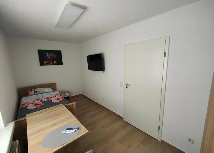 Moderne & Ruhige In Fuer Arbeiter & Urlauber