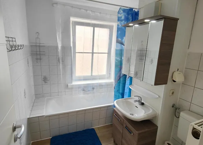 Moderne & Ruhige In Fuer Arbeiter & Urlauber * Leuna